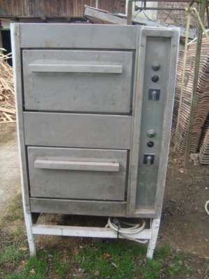 Cuptor profesional electric cu samota,    900x900x1500,   
2x4,   5 kw,   GARANTIE 1 AN