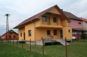 Casa nou construita de v�nzare �n Isaszeg (Ungaria)