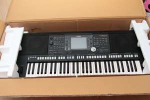 YAMAHA PSR S950