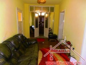 INCHIRIEM APARTAMENT LA CASA,   2 CAMERE,  100 MP,   SOS. ALBA IULIA