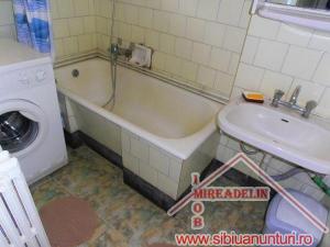 INCHIRIEM APARTAMENT LA CASA,   2 CAMERE,  100 MP,   SOS. ALBA IULIA