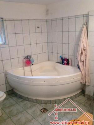 VAND GARSONIERA ZONA ULTRACENTRALA