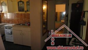 INCHIRIEZ APARTAMENT 2 camere ,   B-dul MIHAI VITEAZU