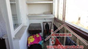 INCHIRIEZ APARTAMENT 2 camere ,   B-dul MIHAI VITEAZU