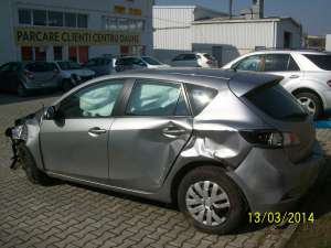 VAND  MAZDA 3  2.0 Benz Top Revolution AVARIATA