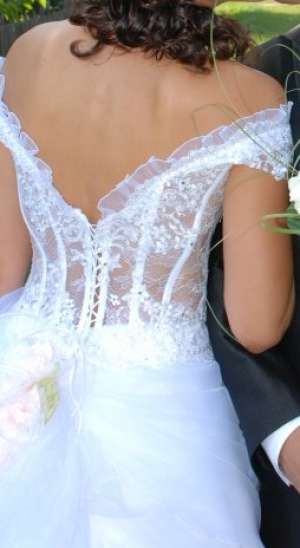 RCHIE DE MIREASA MODEL " AGNES TOMA "