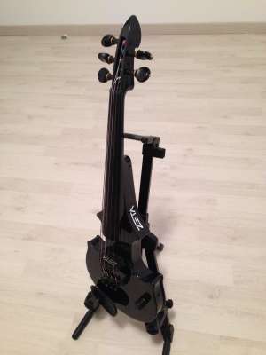 vioara zeta jazz fusion jv 45,  5 corzi pe chei