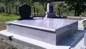 Momunente funerare Reghin