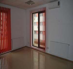 Inchiriez spatiu 130 mp de birouri Obor