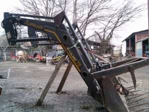 Vand incarcator frontal pentru tractor