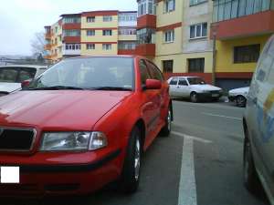 Vand mashina pt dezmembrare perfect functionala