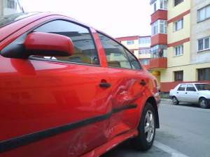 Vand mashina pt dezmembrare perfect functionala
