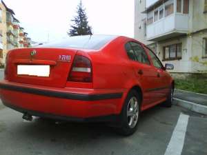 Vand mashina pt dezmembrare perfect functionala