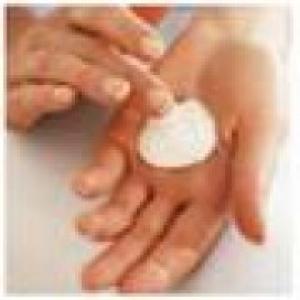 CREMA DE MAINI NUTRITIVA CU EXTRACT DE GALBENELE DR TEMT