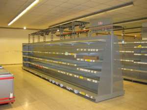 Mobilier si utilaje industriale second-hand pentru supermarketuri,  magazine de bricolaj si depozite