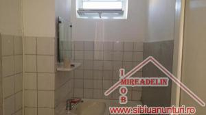 INCHIRIEZ 2 CAMERE,  CALEA CISNADIEI