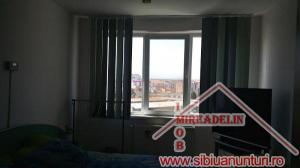 VAND APARTAMENT 3 CAMERE,   ZONA PIATA RAHOVA