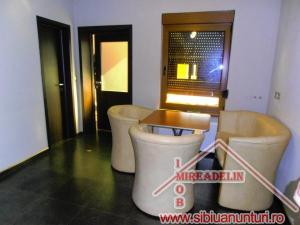 INCHIRIEZ CASA 4 CAMERE,   TURNISOR