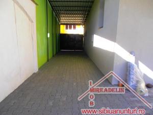 INCHIRIEZ CASA 4 CAMERE,   TURNISOR