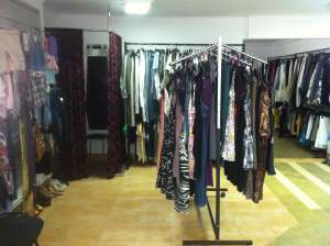 Vand afacere (magazin haine second hand)