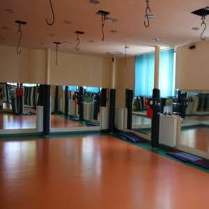 Ofer spre vanzare activitate CLUB SPORTIV