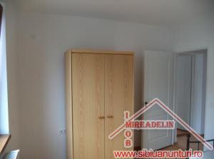 INCHIRIEZ APARTAMENT LA CASA ZONA PARCUL SUB ARINI