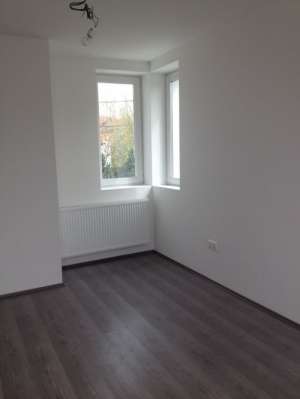 Casă semidecomandat �n Budapesta (Ungaria) pentru v�nzare