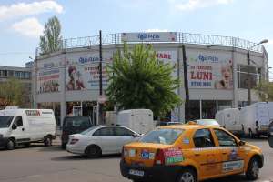 PARTICULAR,  INCHIRIEZ SPATIU COMERCIAL