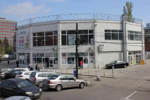PARTICULAR,  INCHIRIEZ SPATIU COMERCIAL