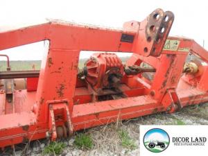 Vand freza agricola verticala Kuhn de 6 metri