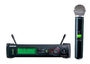 Microfon profesional wireless SHURE SM 58 cu receiver SLX4, kit complet , made in usa.