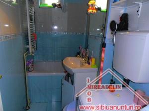 INCHIRIEZ APARTAMENT 2 CAMERE,  46 mp,  ZONA LUPTEI