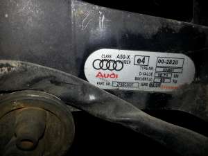 carlig de audi A4 2008-2011 original demontabil pe surub