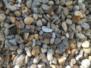 Nisip cernut,    balast,    piatra