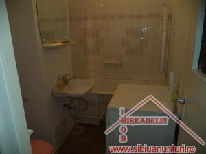 INCHIRIEZ APARTAMENT 2 CAMERE,  SEMAFORULUI