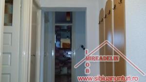 INCHIRIEZ APARTAMENT 3 CAMERE, zona SPITALUL JUDETEAN