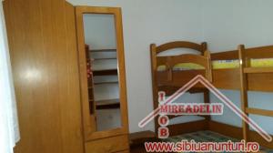INCHIRIEZ APARTAMENT 3 CAMERE, zona SPITALUL JUDETEAN