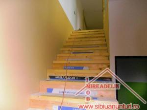 INCHIRIEZ APARTAMENT,   3 CAMERE,   120 MP,   CENTRAL