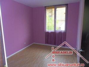 INCHIRIEZ APARTAMENT,   3 CAMERE,   120 MP,   CENTRAL