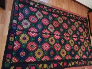 covor ,     carpet lana,     tesut manoal,     vechi peste 100 ani