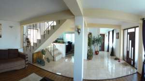 Vila Domnesti