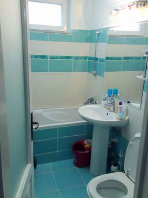 Apartament 2 camere centru magazin Bucovina