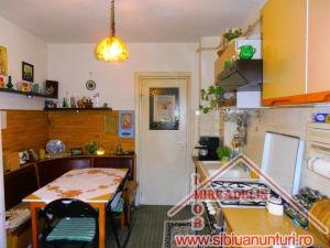 VAND APARTAMENT 3 CAMERE,  74 mp,   ZONA RAHOVA