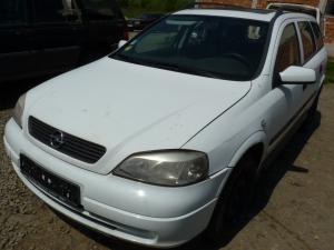 Dezmembrez Opel Astra G