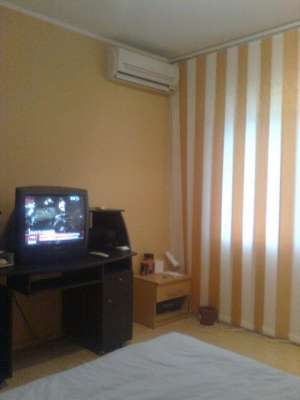 Vand apartament in orasul Giurgiu,   central la parter. ideal sediu firma