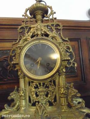 PENDULA SEMINEU BRONZ SI 2 SFESNICE