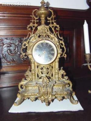 PENDULA SEMINEU BRONZ SI 2 SFESNICE