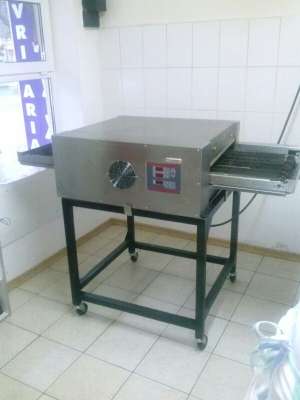 Cuptor covrigi si pizza