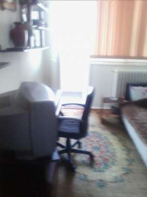 Camera cu balcon in apart. de 3 ,  metrou 1 Dec. 1918