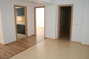 Vand apartament 2 camere
